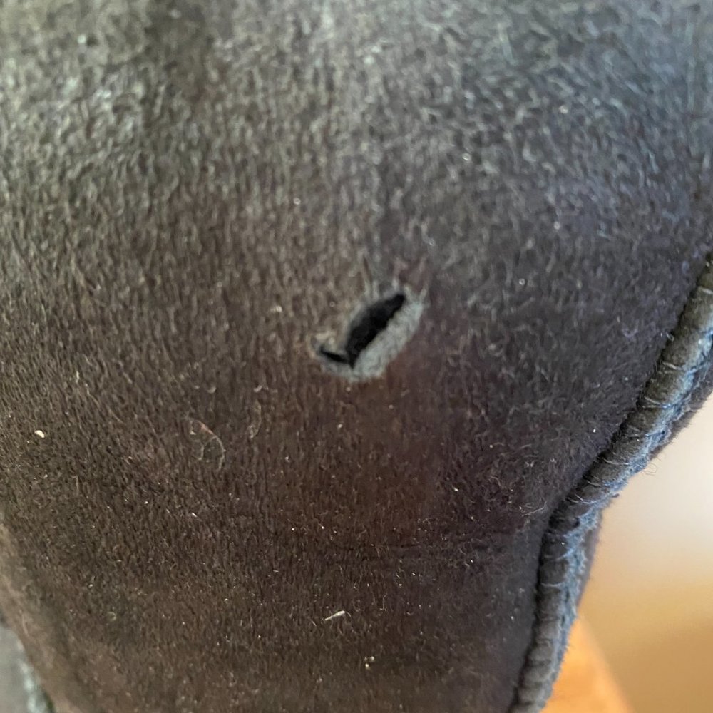 Medium Height UGG Boots - Picture 6 of 9
